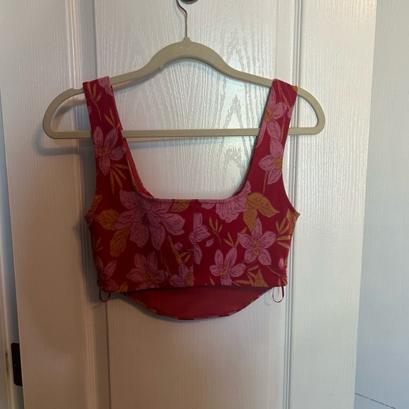 Zara Flower Crop Top - Picture 3 of 3